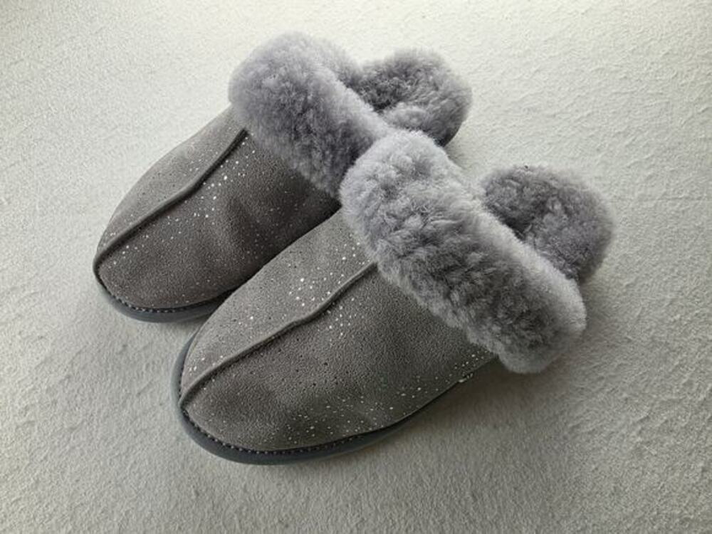 Ugg Slipper Suede Gray Sparkle Size 8
